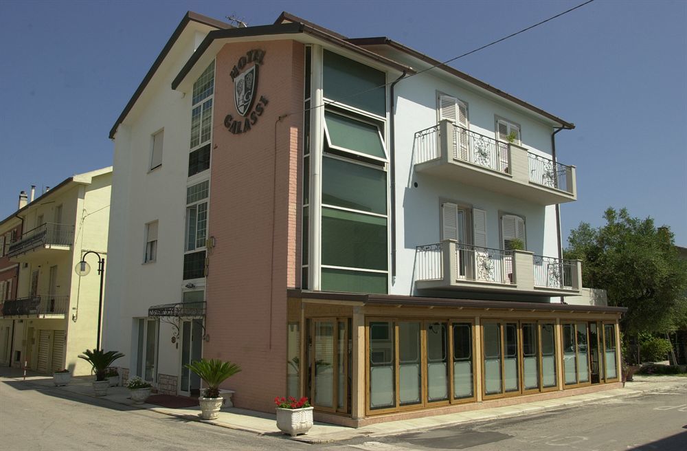 Hotel Galassi ヌマーナ エクステリア 写真